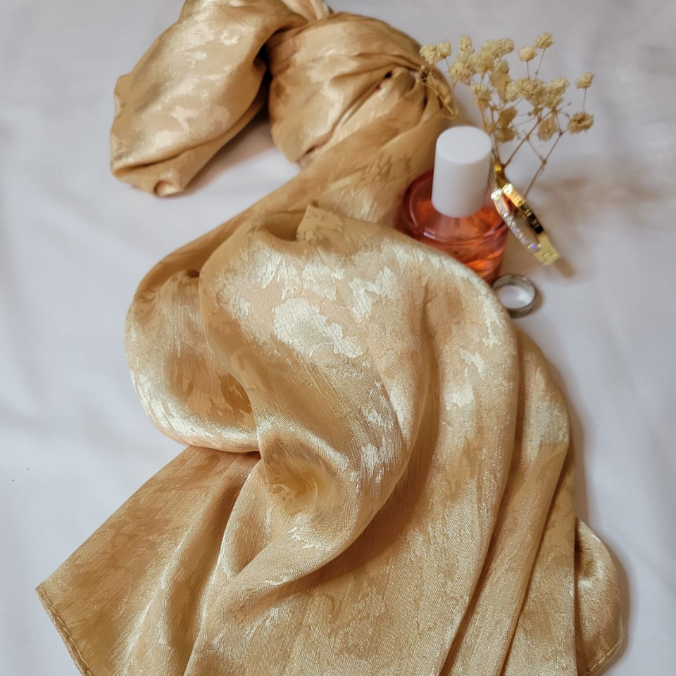 Pale Brass